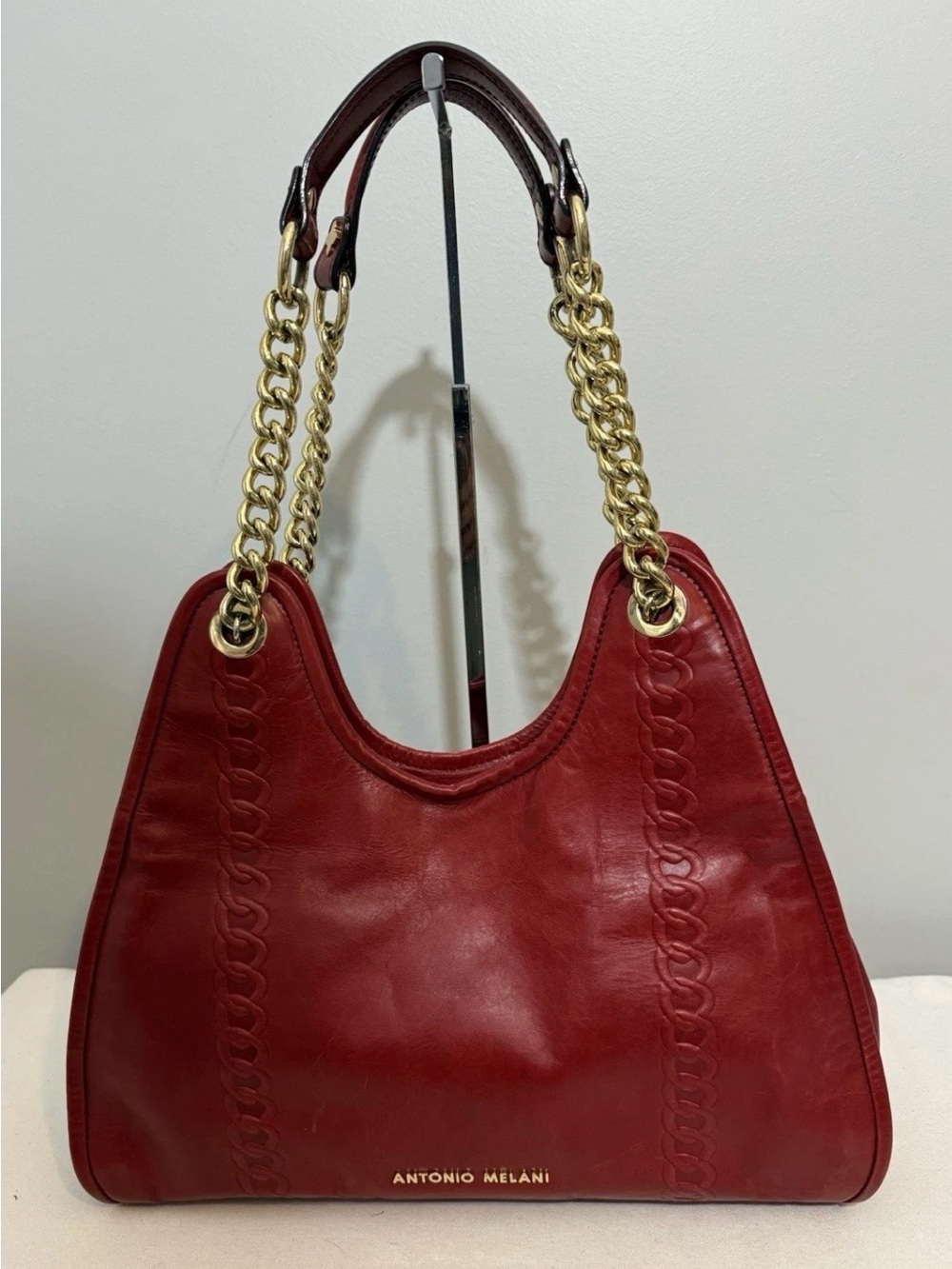 Antonio Melani Red Leather Shoulder Hobo Bag Gold Chain Accent Purse Y2K